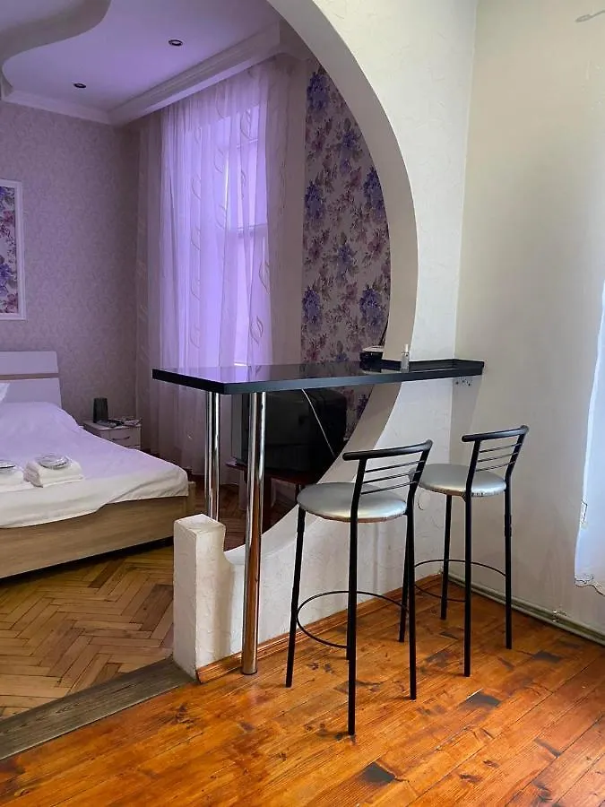 Old City Apartment contacts